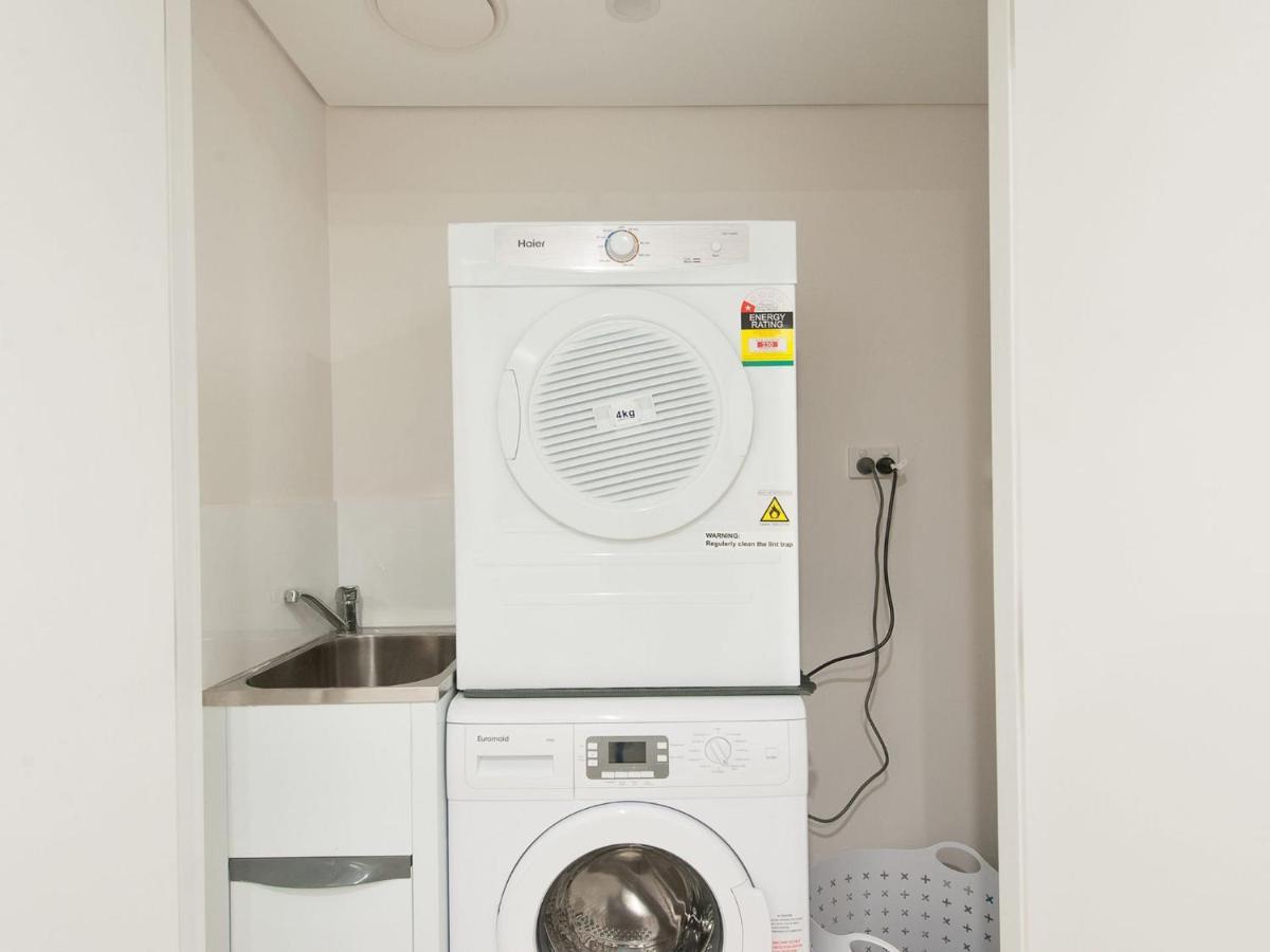 The Shoal Apartments, Unit 201/4-8 Bullecourt Street * Shoal Bay
