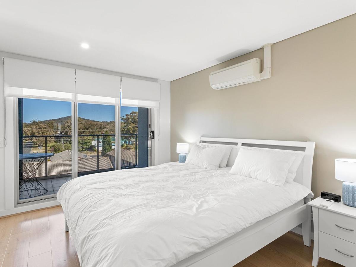 The Shoal Unit 306 6 Bullecourt Apartment