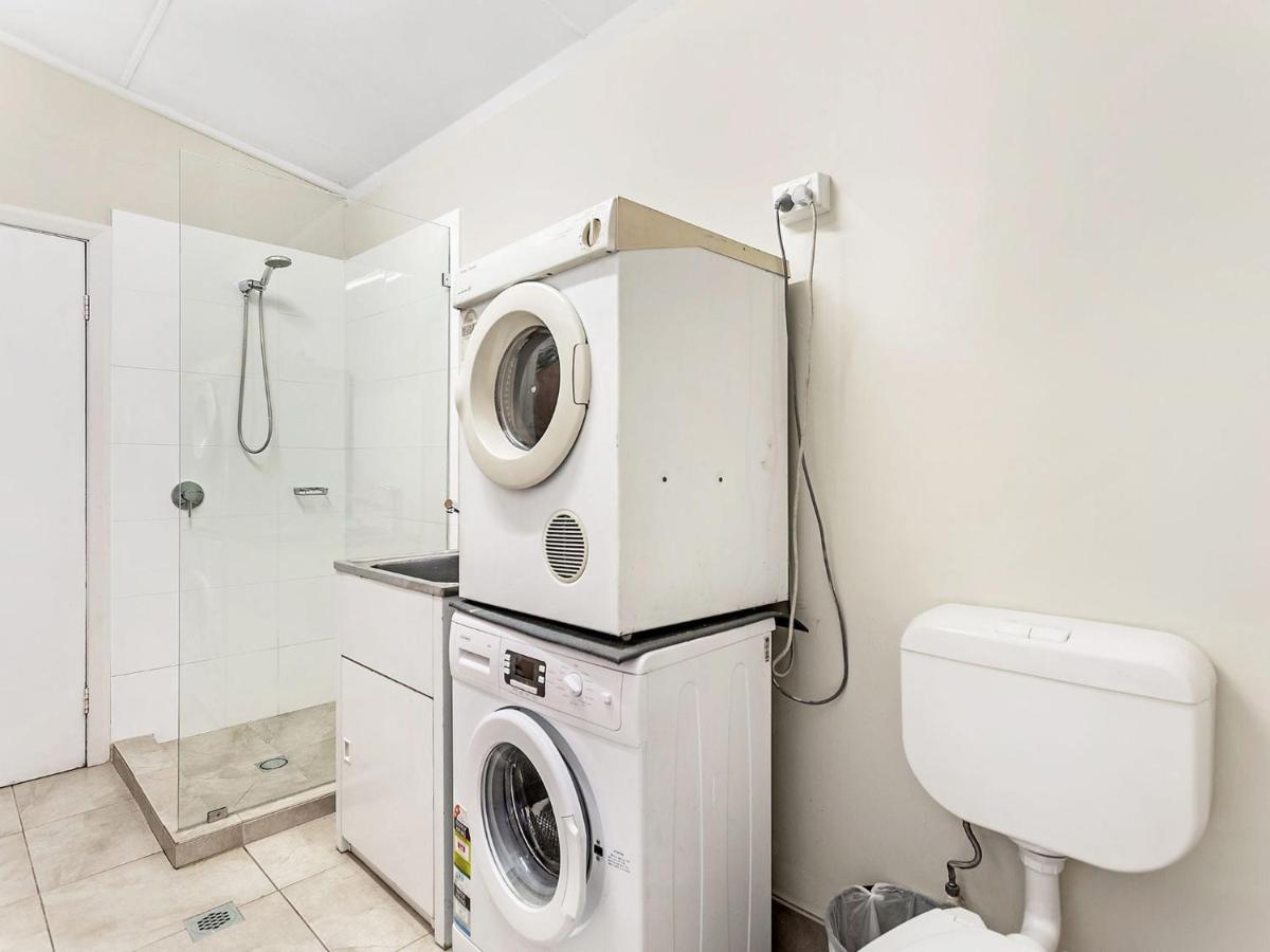 Oscars Pet Friendly House 14 Tomaree Road Holiday home