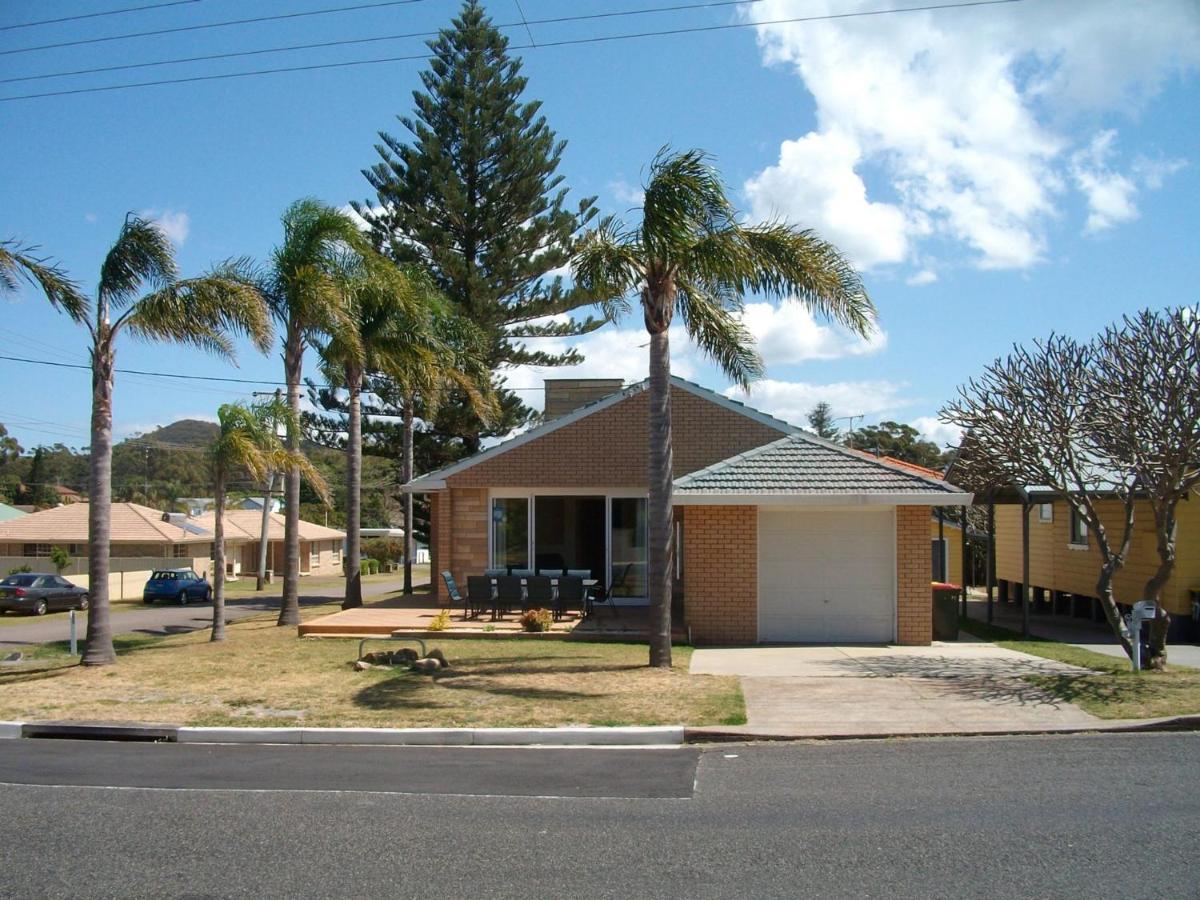 Tomaree Palms 39 Tomaree Road Shoal Bay