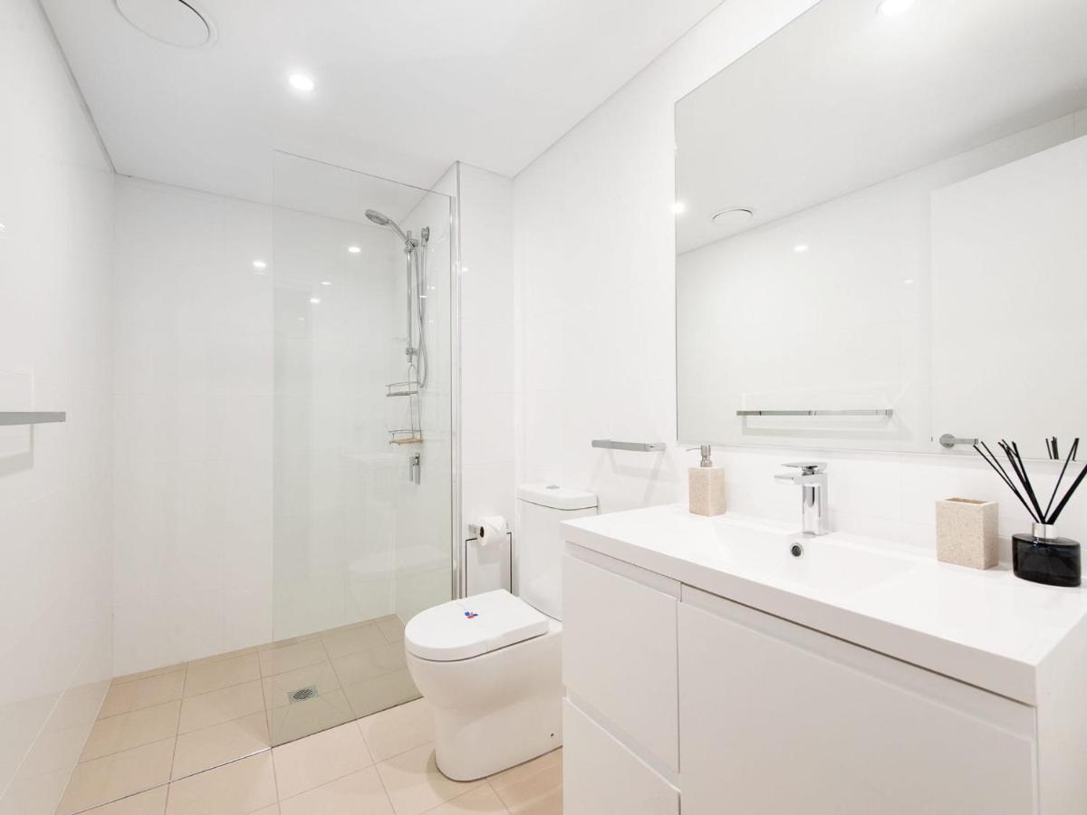 The Shoal Apartments, Unit 202/4-8 Bullecourt Street Apartment Shoal Bay