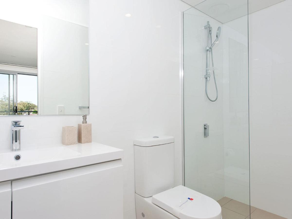 The Shoal Apartments, Unit 202/4-8 Bullecourt Street * Shoal Bay