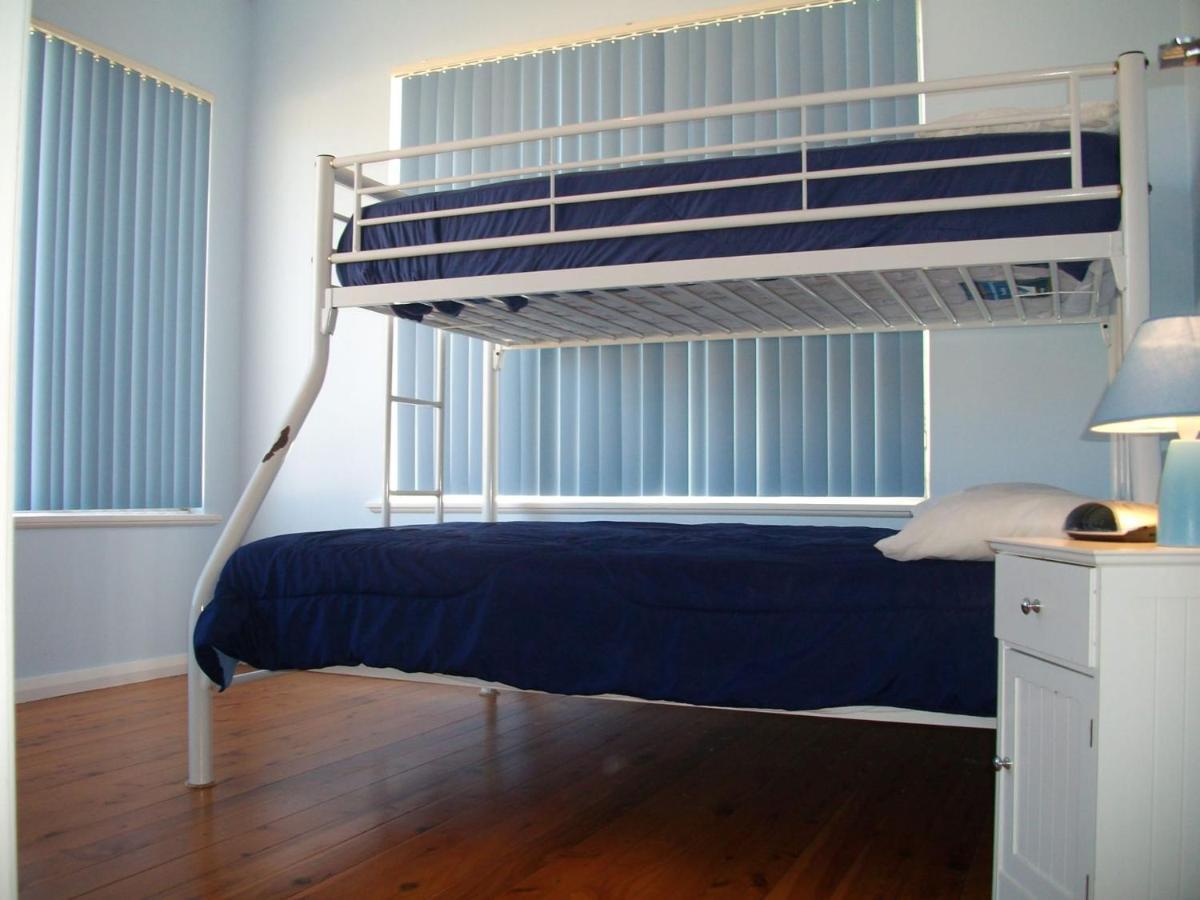 Tomaree Palms 39 Tomaree Road