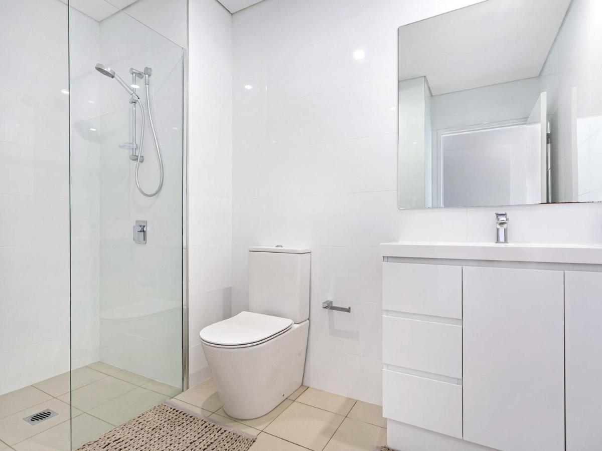The Shoal Apartments, Unit 504/4-8 Bullecourt Street * Shoal Bay