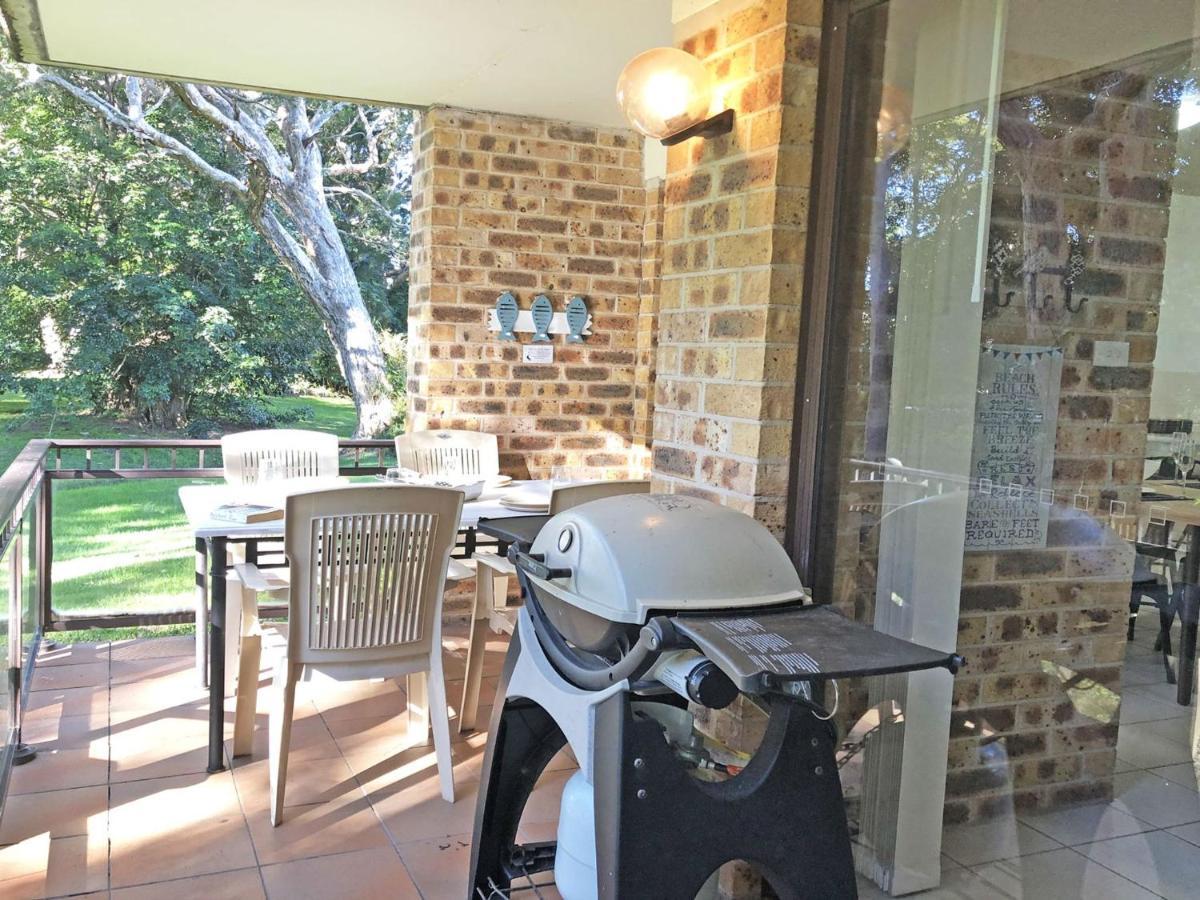 Apartment Bay Parklands 23 Located At Little With Air Con Pool And Tennis Court