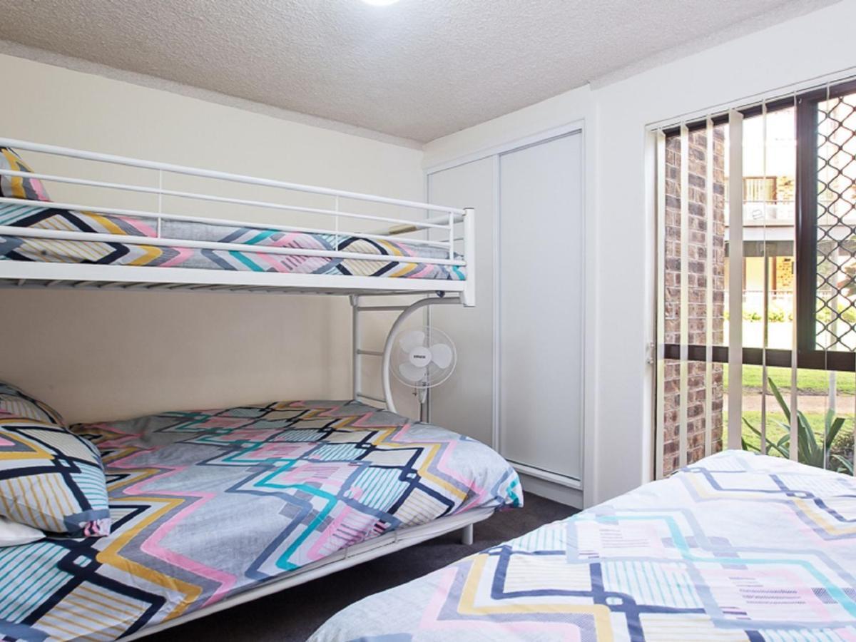 Bay Parklands 23 Located At Little With Air Con Pool And Tennis Court Apartment Shoal Bay