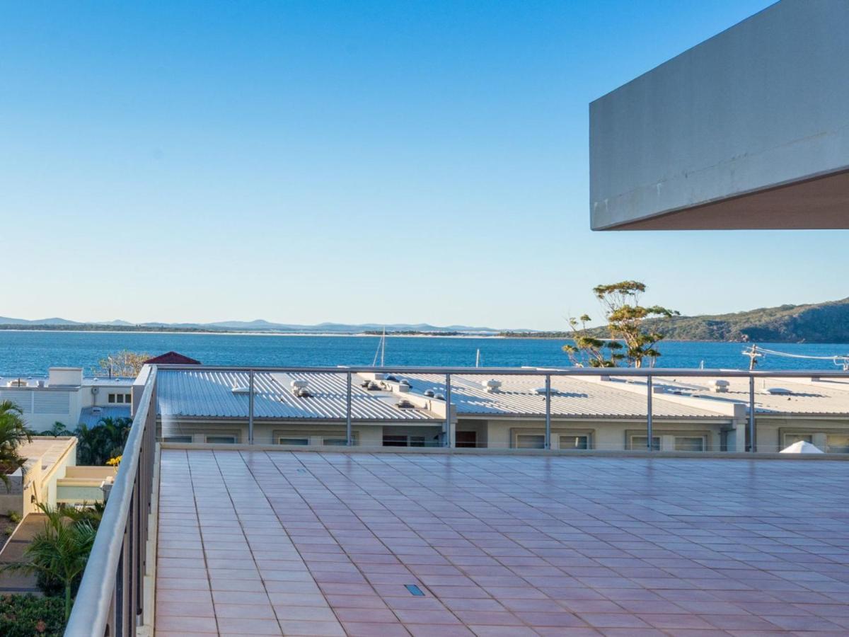 Breakwater 102 Apartment *