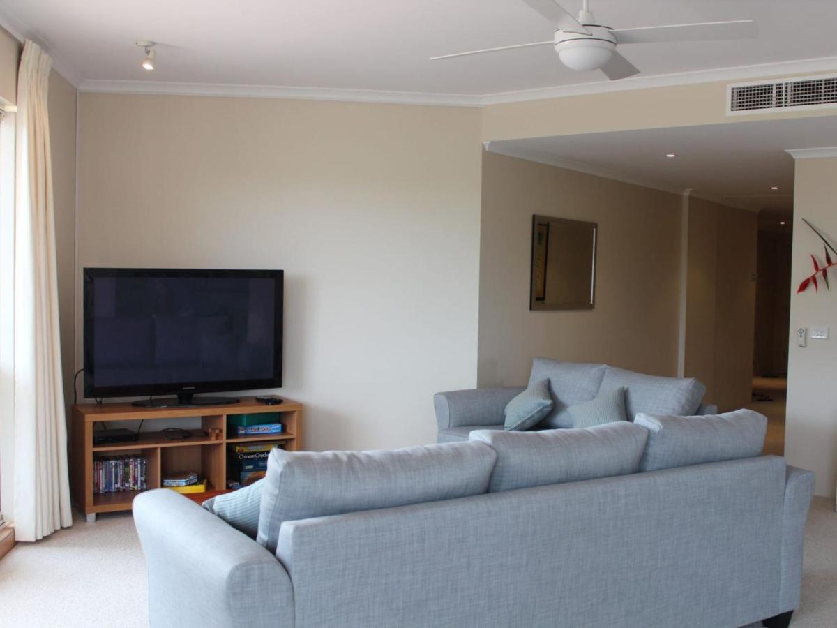 Breakwater 102 Apartment