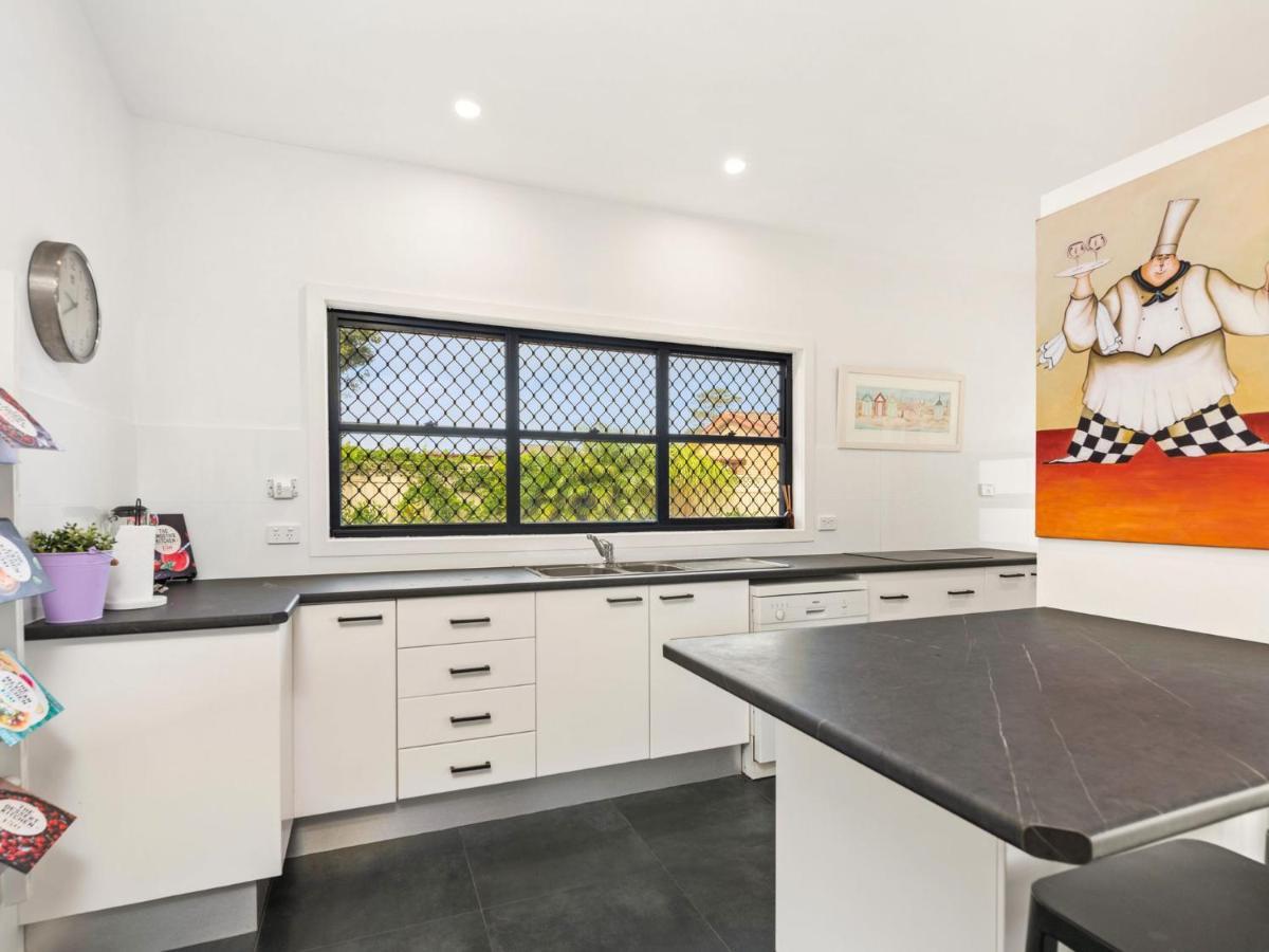 Shoally Loft 58 Tomaree Road Holiday home Shoal Bay