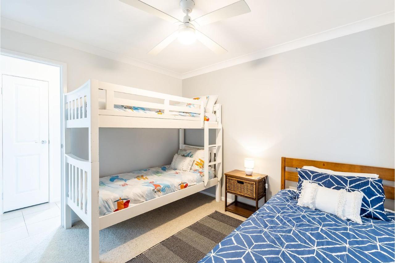 Holiday home Willows At The Bay Large House With Aircon Wi-fi And Boat Parking Shoal Bay