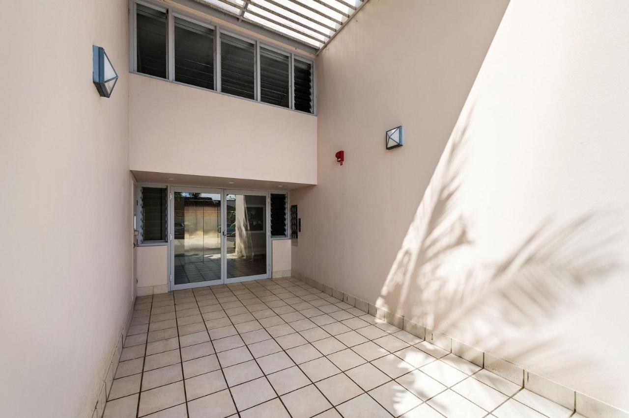 Unit 6 2 Road Apartment *