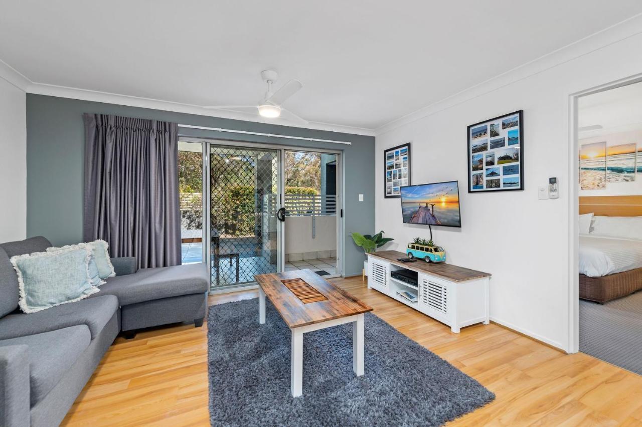 Apartment Unit 6 2 Road