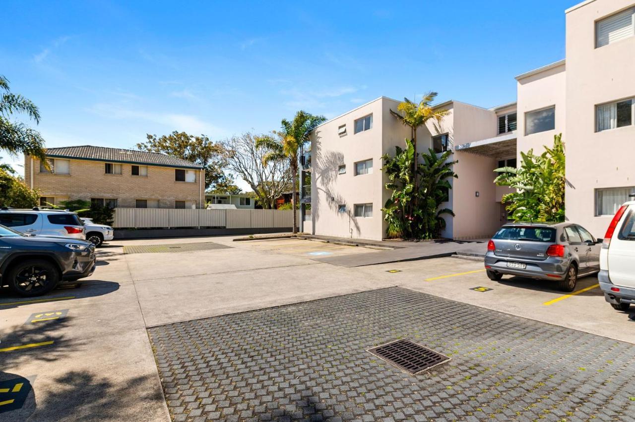Unit 6 2 Road Apartment *