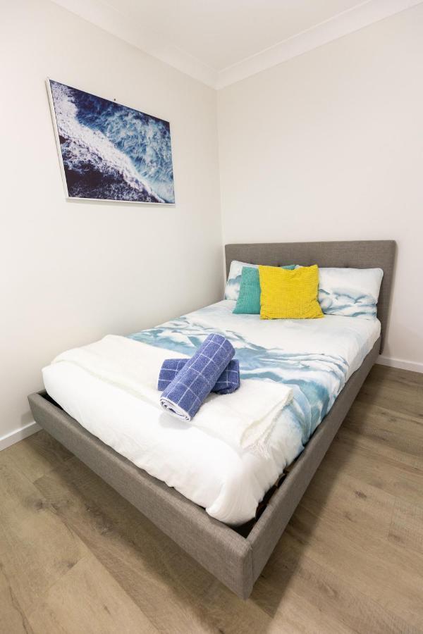 Holiday home Bay Dream Believer, Ample Boat Parking, Pet Friendly 4 Bedroom Holiday House Shoal Bay