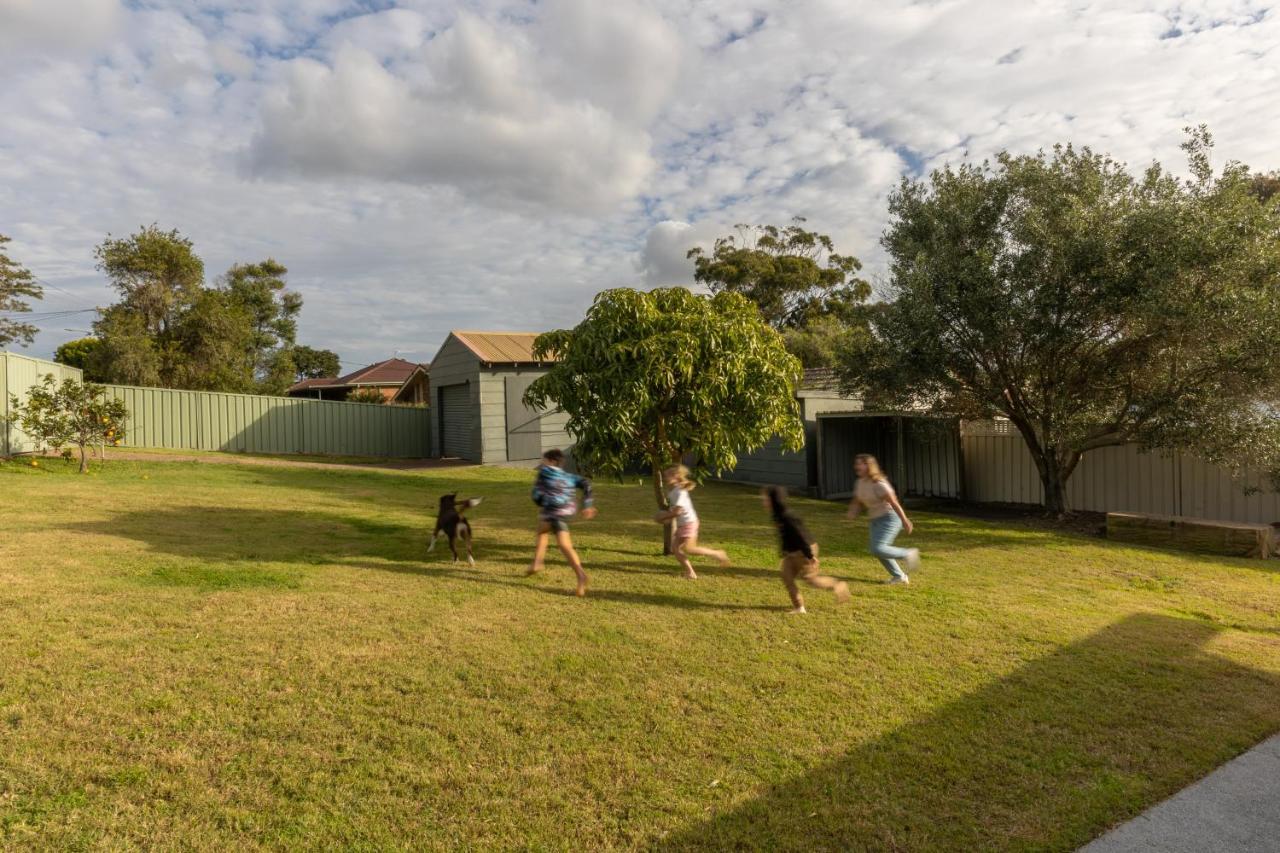 Bay Dream Believer, Ample Boat Parking, Pet Friendly 4 Bedroom Holiday House Holiday home Shoal Bay