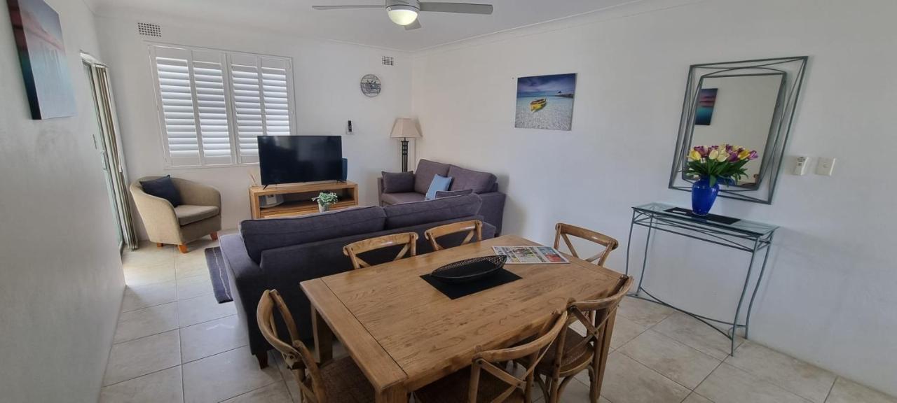 Bay Village - * Shoal Bay