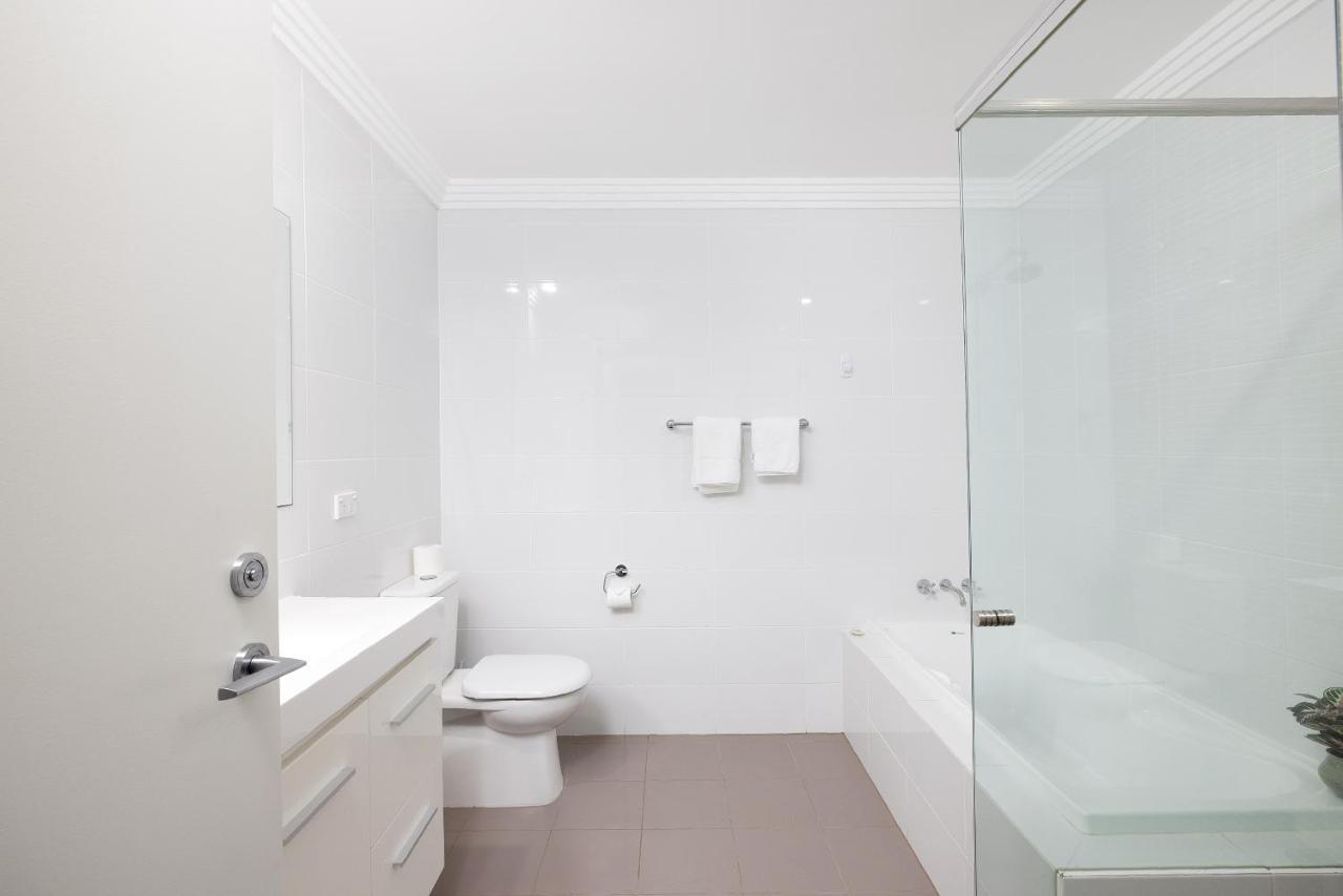 Apartment Aura 10 *