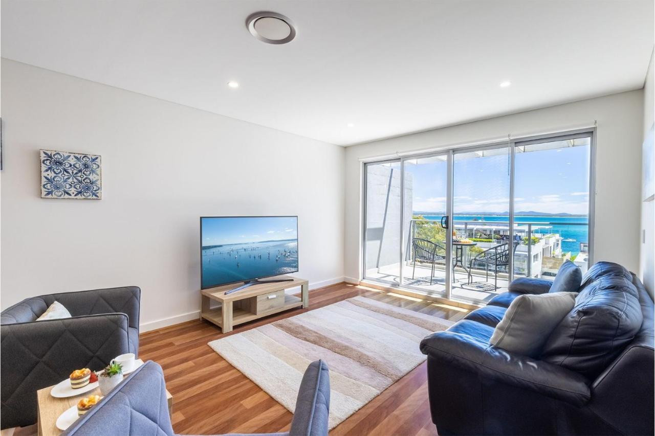 The Shoal 503 Avra Seabreeze Apartment *