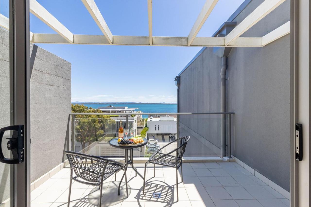The Shoal 503 Avra Seabreeze * Shoal Bay