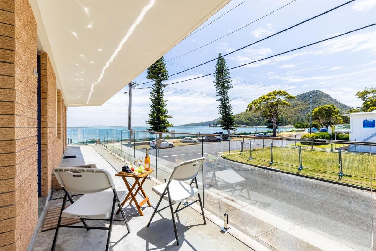 Shoal Towers, Unit 2 11 Rd Air Conditioning Wifi Free Netflix Water Views Apartment *