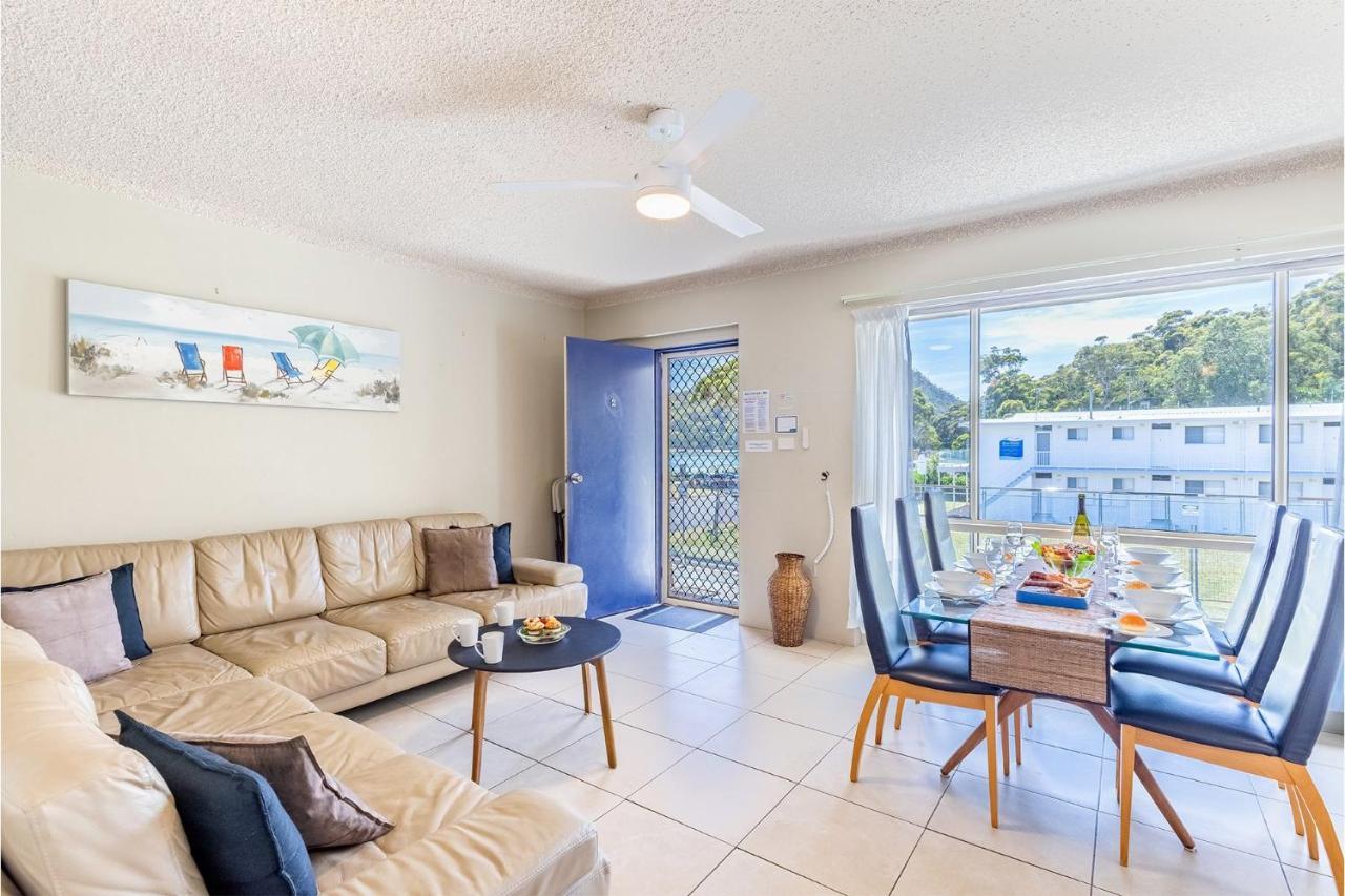 Shoal Towers, Unit 2 11 Rd Air Conditioning Wifi Free Netflix Water Views Apartment *