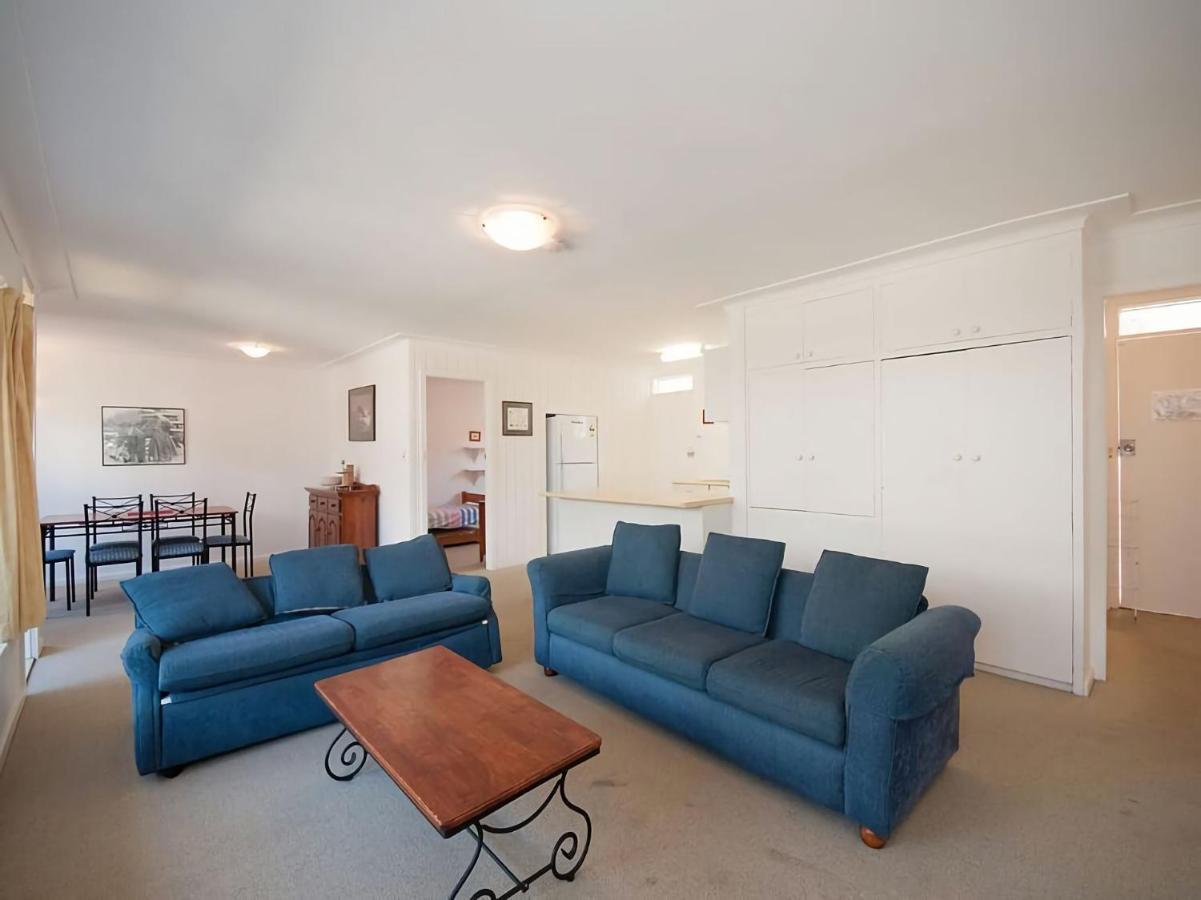 Beachside Unit 5 *