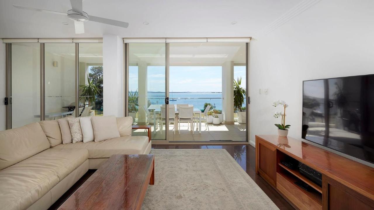 Aura 2 With Spectacular Views Holiday home *