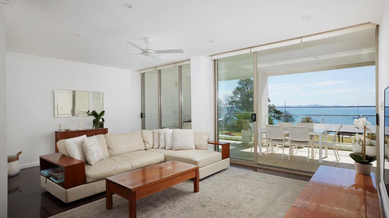 Aura 2 With Spectacular Views Holiday home Shoal Bay