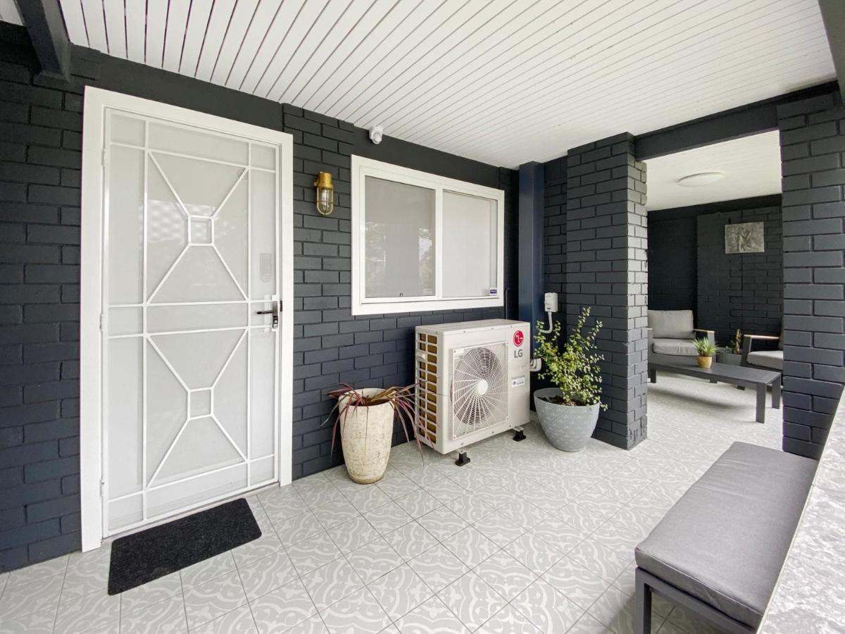 House Two Shoal Bay