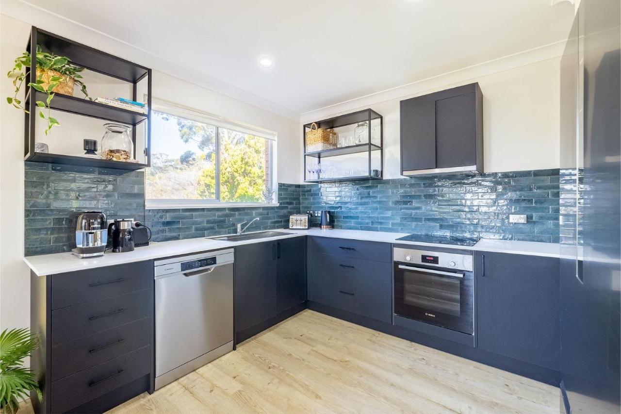 On Horace, 1, 74 Horace St - Wi-fi , Two Living Areas Shoal Bay