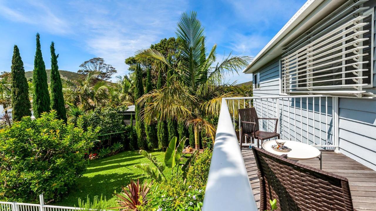 Riggers - 7 Rigney St, * Shoal Bay