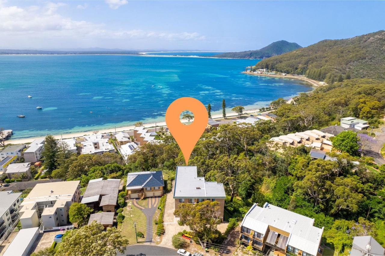 Blue Waters, 2 59 Ronald Ave - Water Views Linen Aircon Wi-fi Apartment *