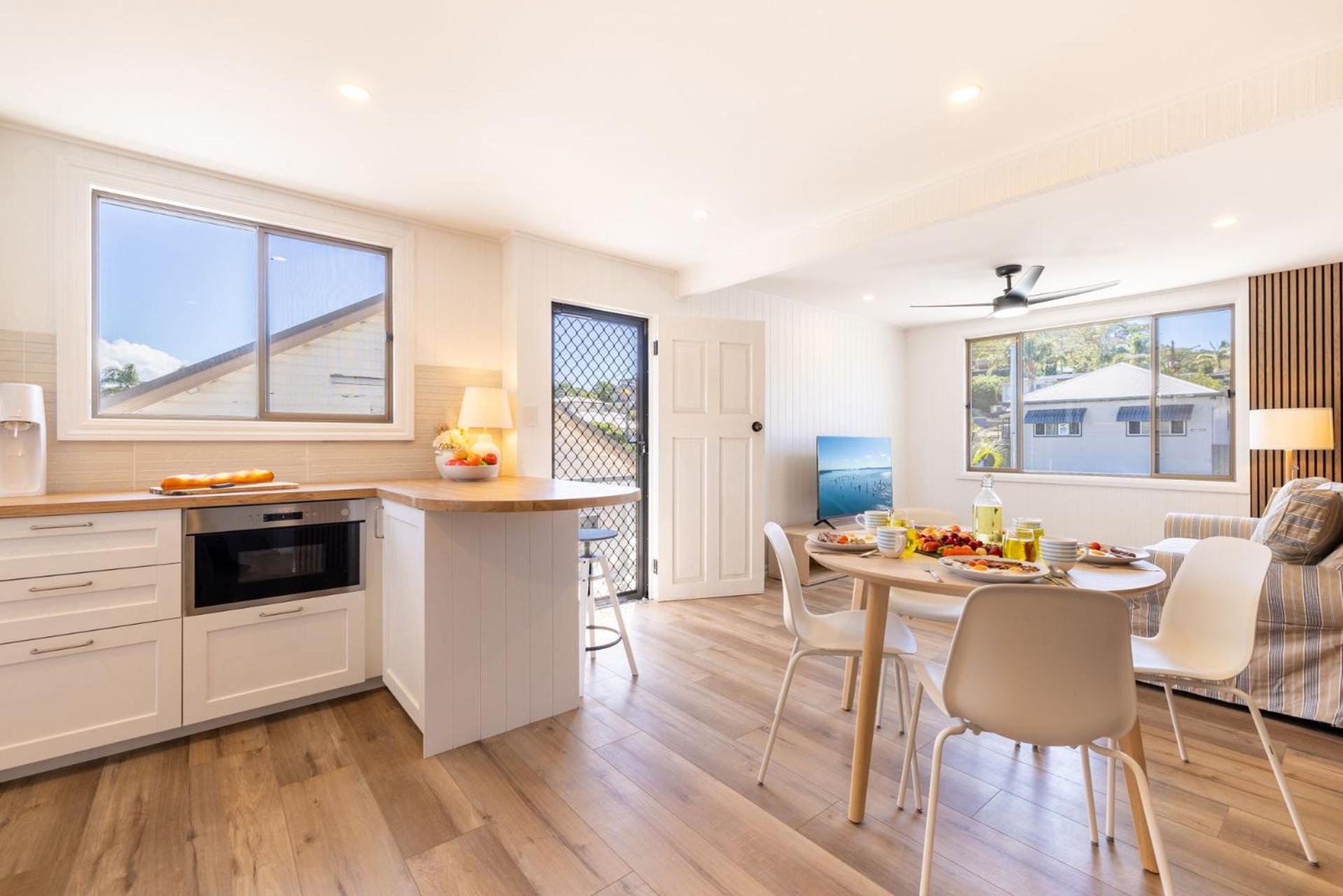 Nordic House, 49 Tomaree Rd - Pet Friendly House Over 2 Levels *