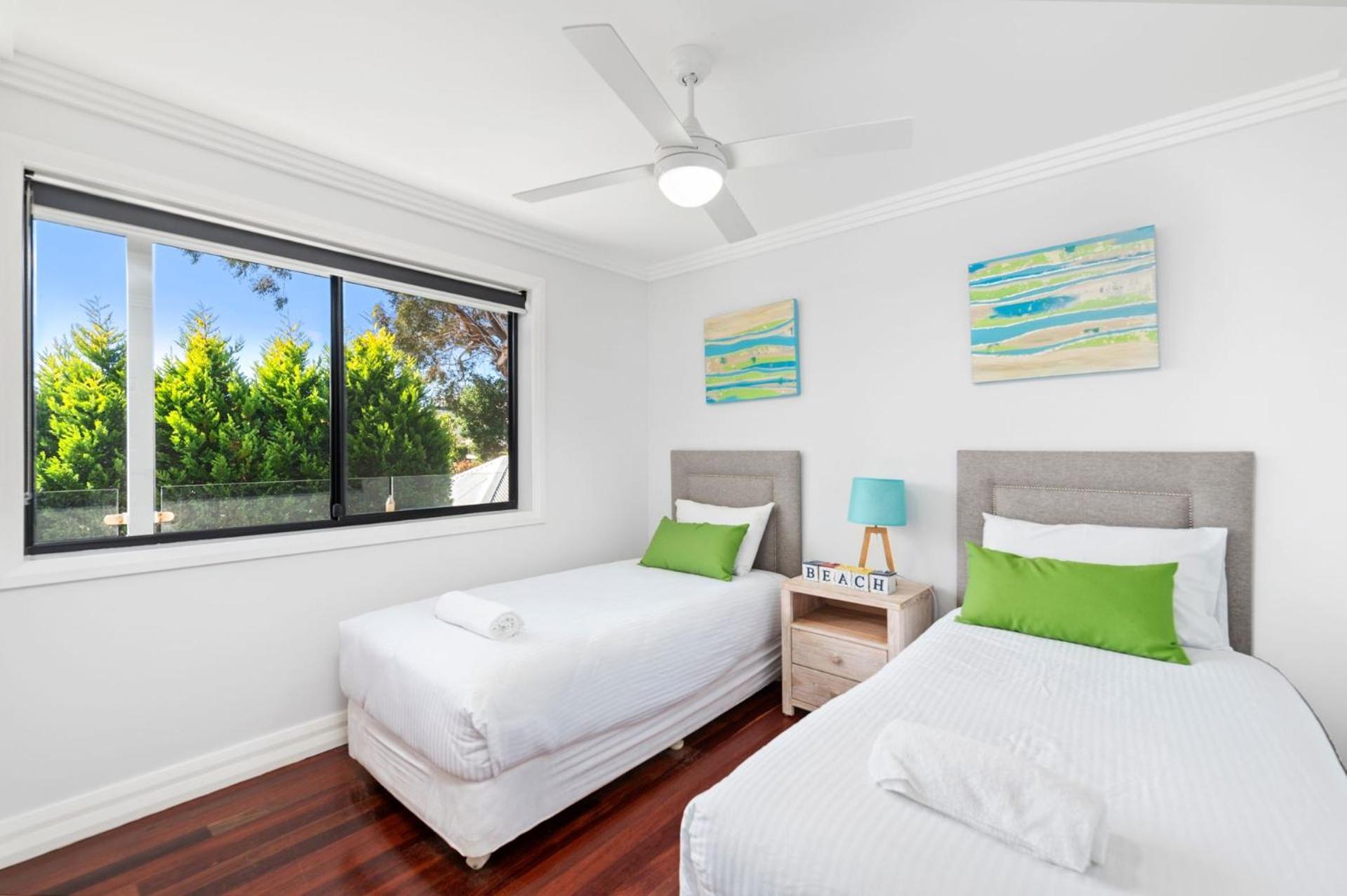 Unit 2 Tomaree Road 16 Upstairs Apartment Shoal Bay