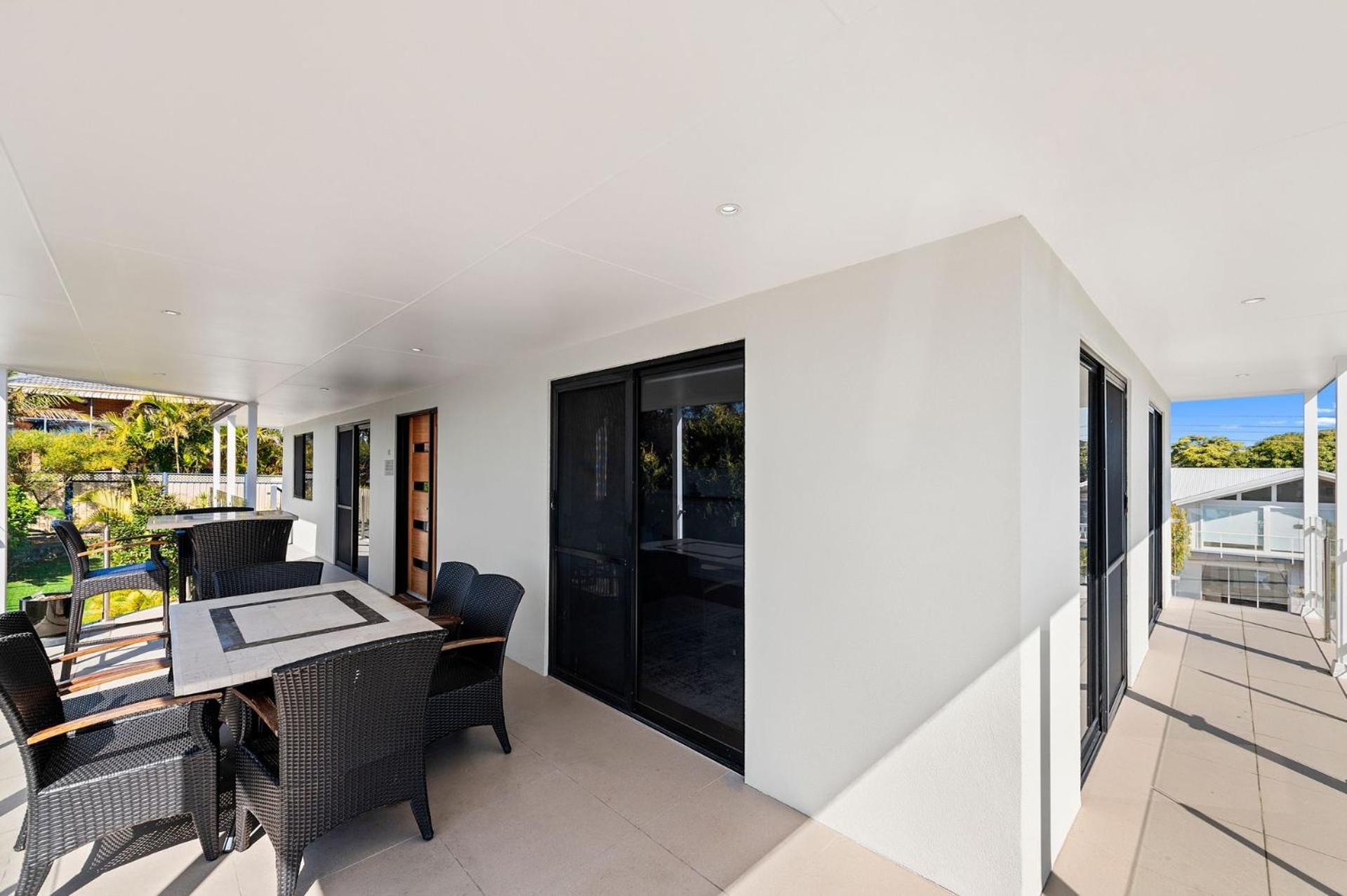 Unit 2 Tomaree Road 16 Upstairs *