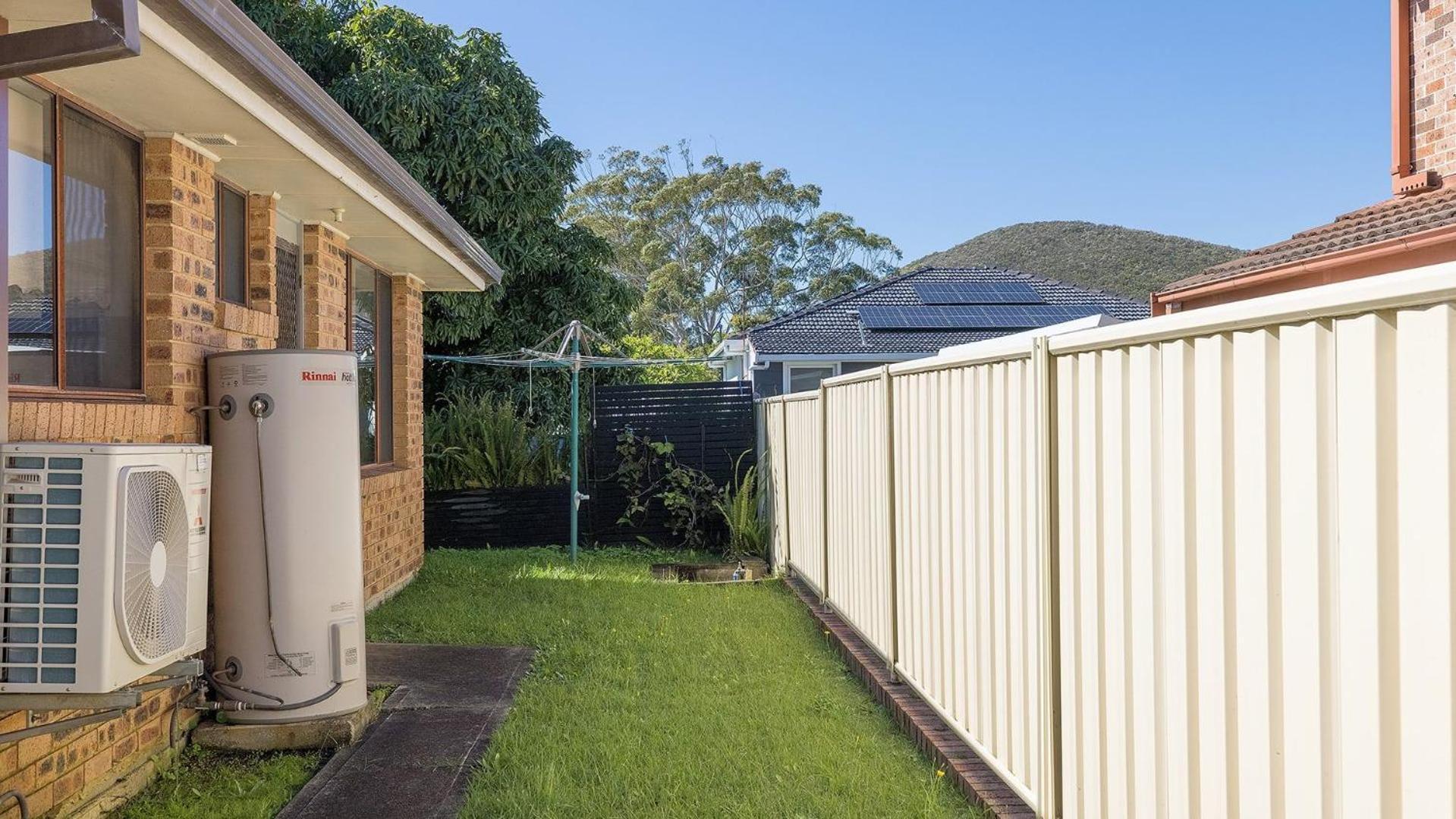 Walking Distance To Shoal Bay