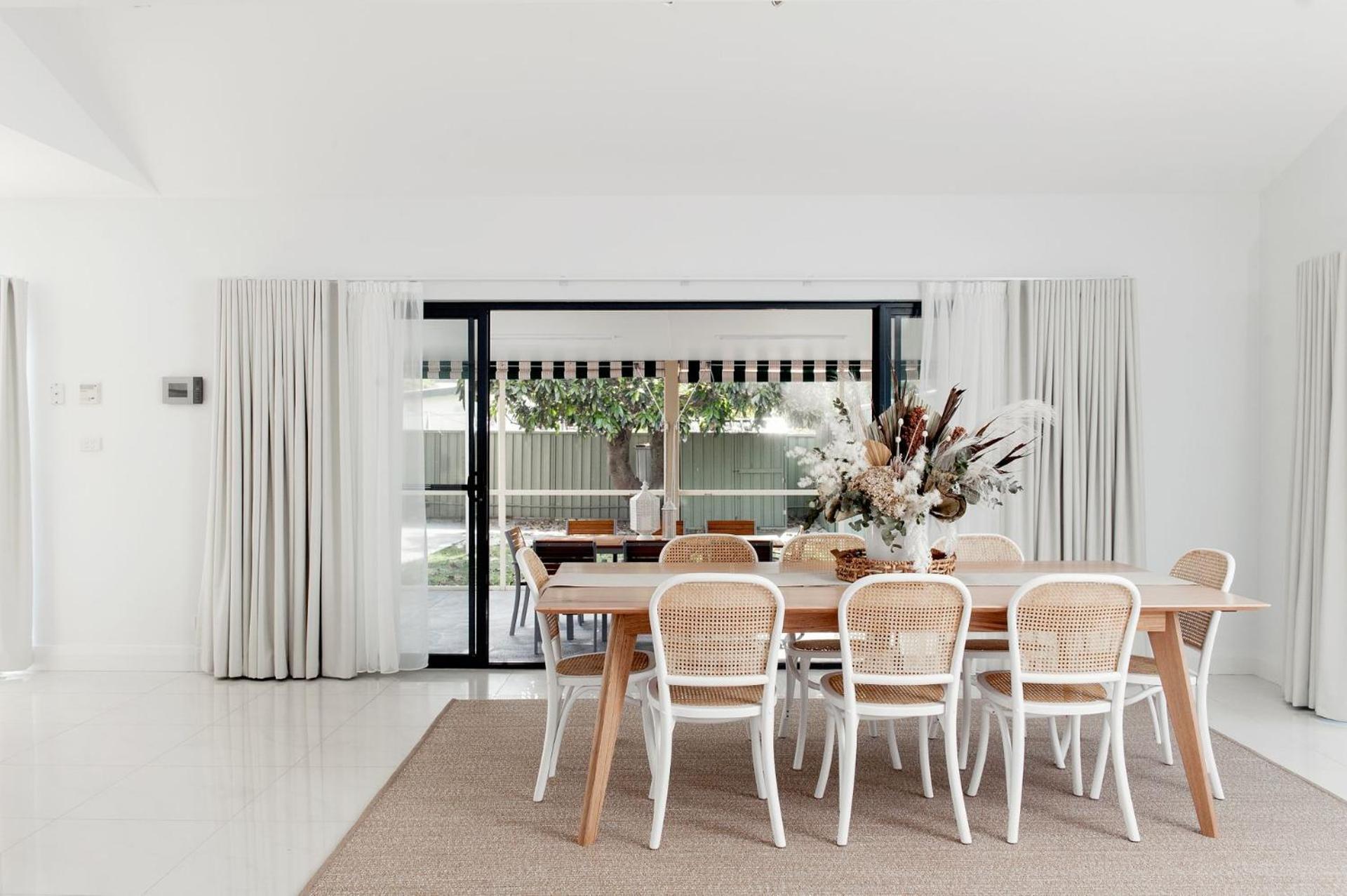 57 Tomaree Rd - Air Con, Wi-fi And Boat Parking * Shoal Bay