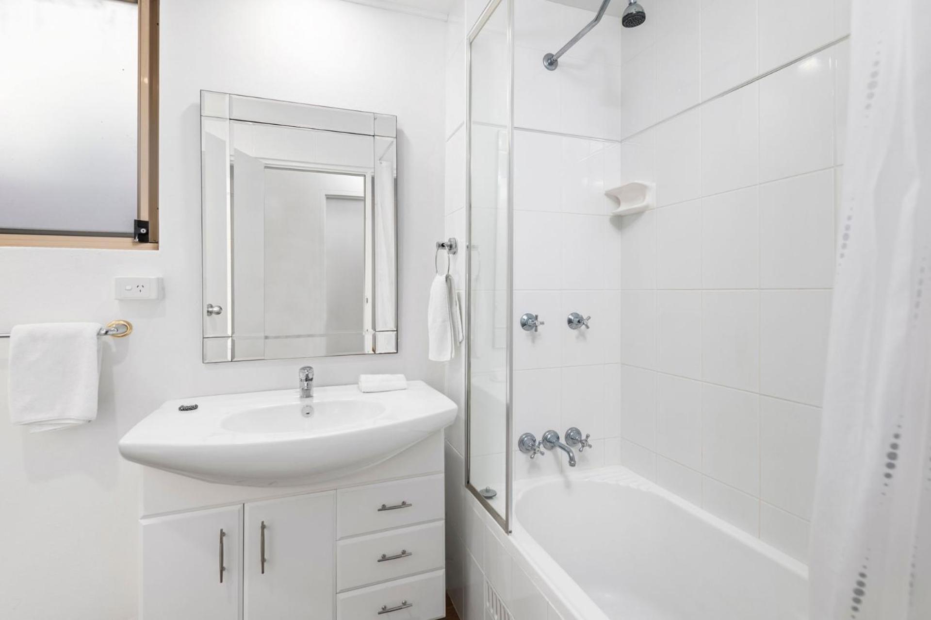 Del Rae Unit 15 25 Road Apartment Shoal Bay