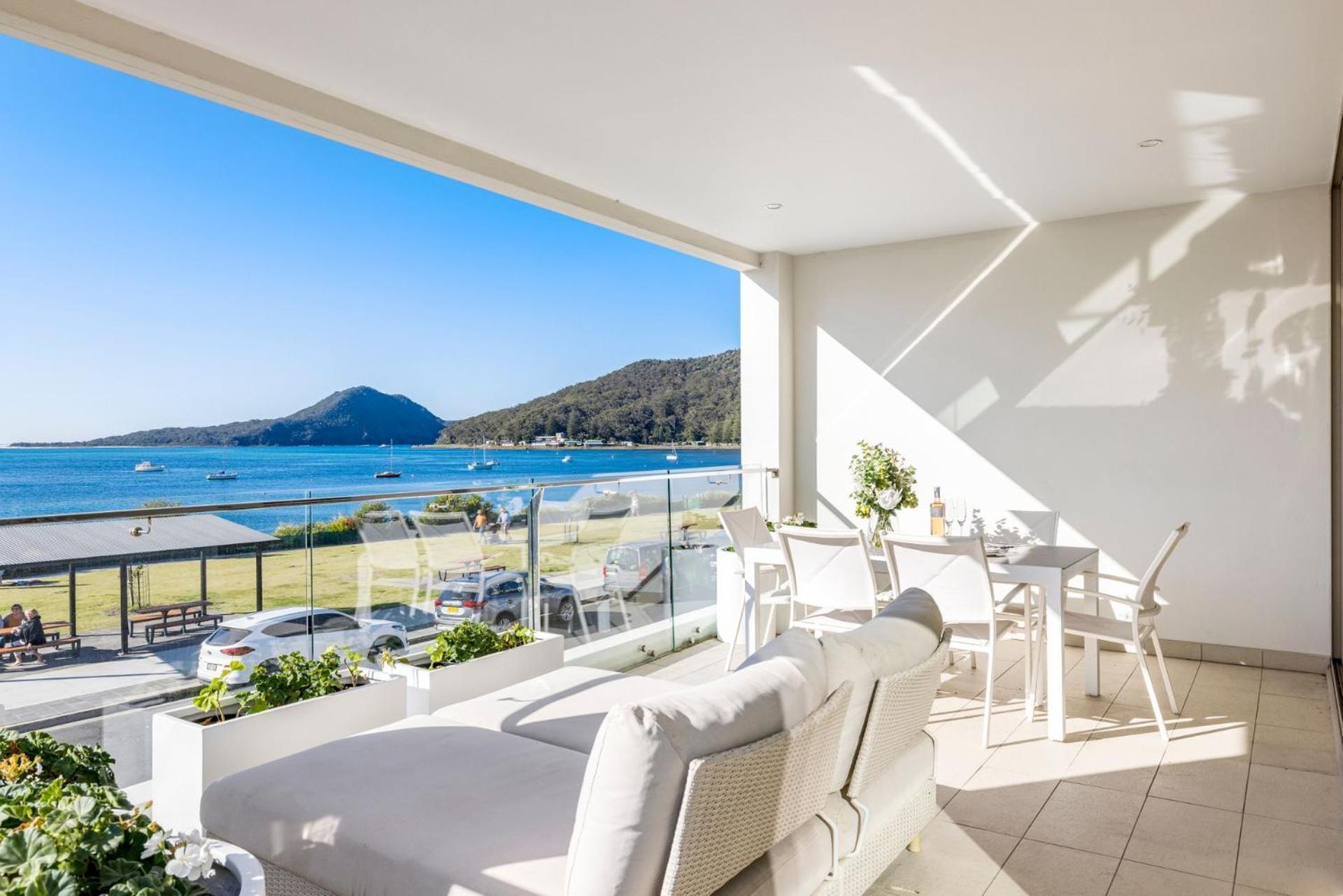 Aura 3 Spectacular Beachside Views * Shoal Bay