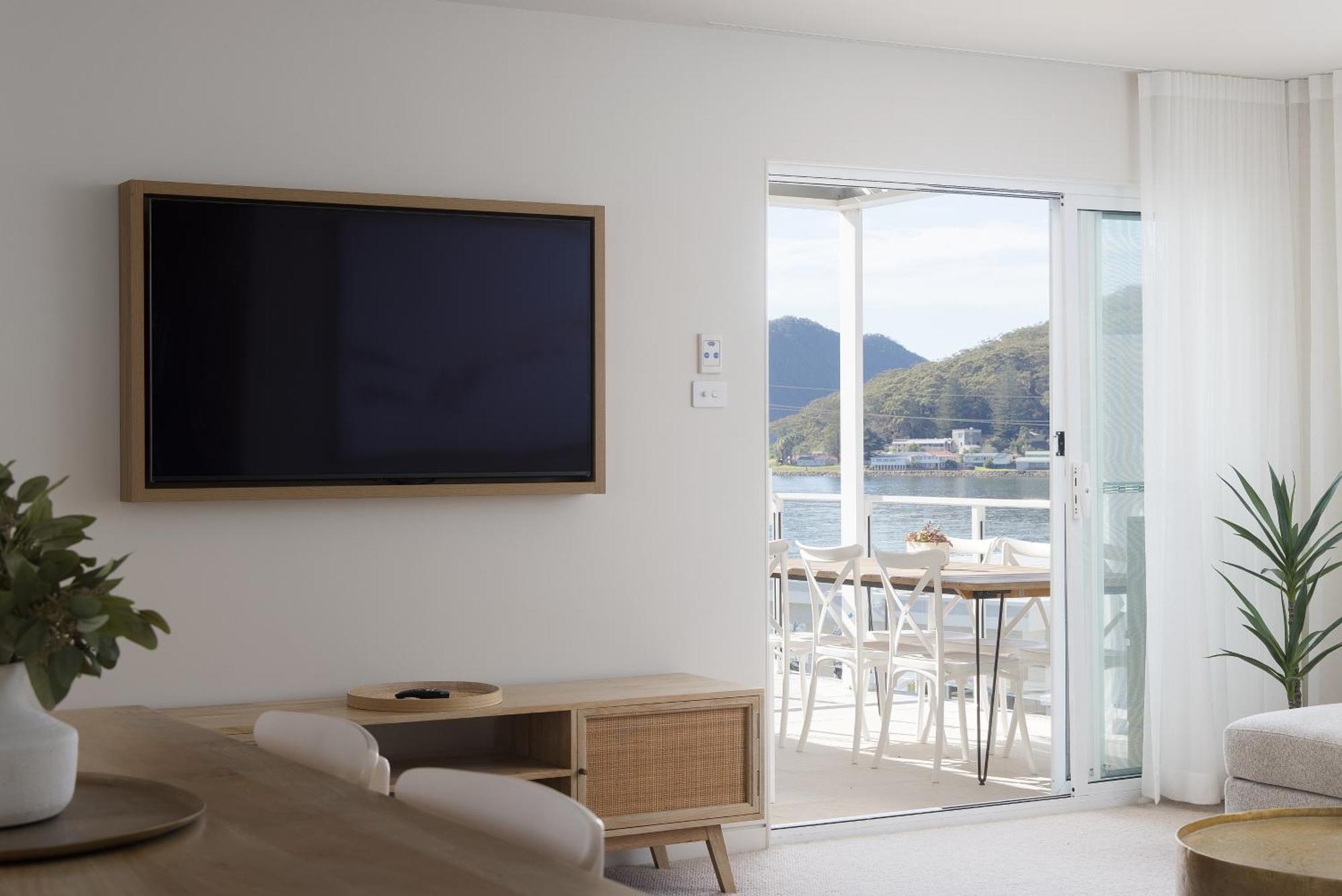 6 Shoal Edge Apartment *