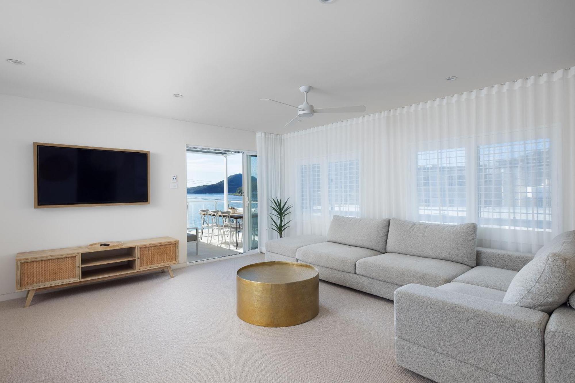 6 Shoal Edge * Shoal Bay
