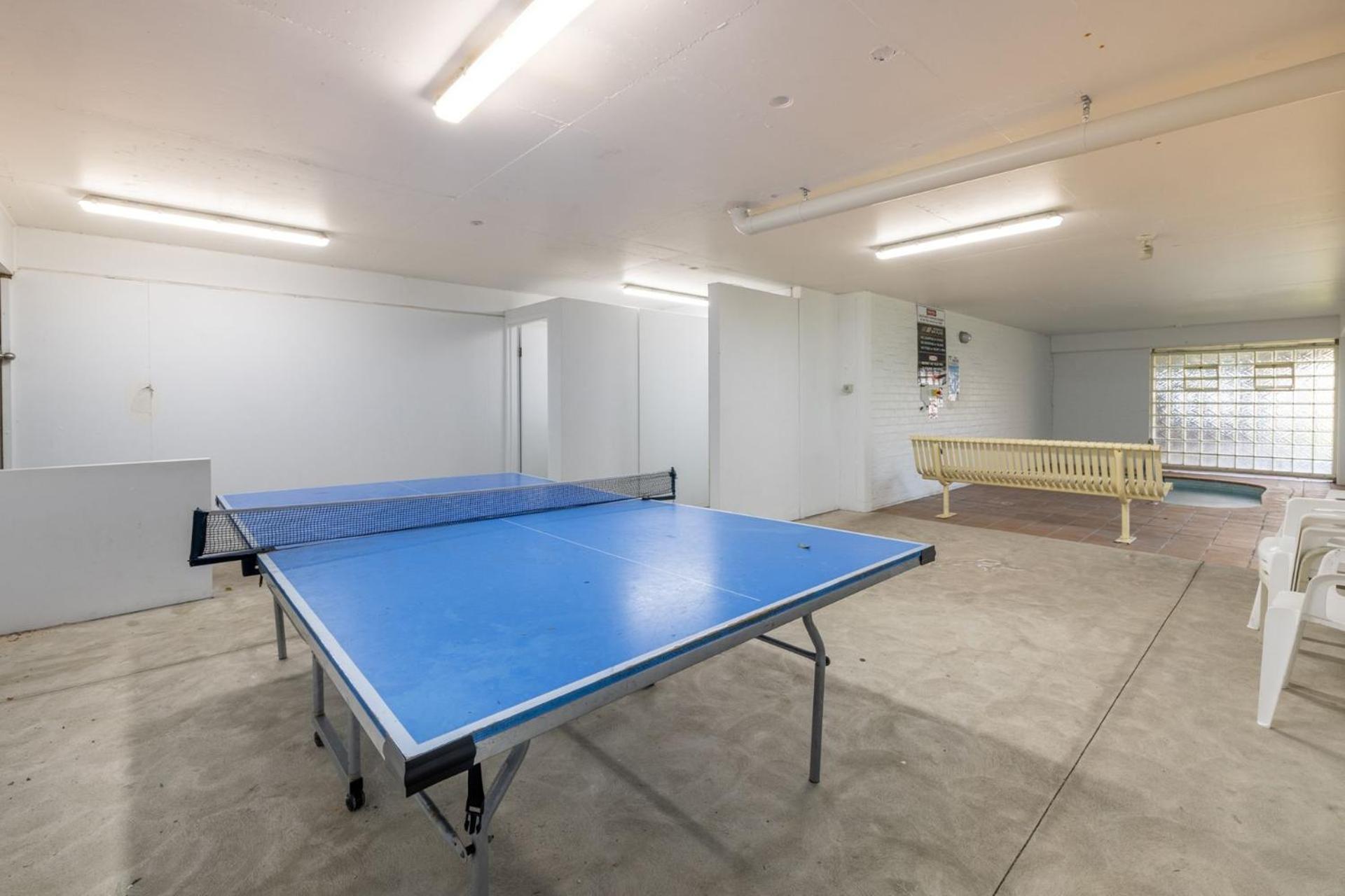 Apartment Bay Parklands 23 Located At Little With Air Con Pool And Tennis Court *