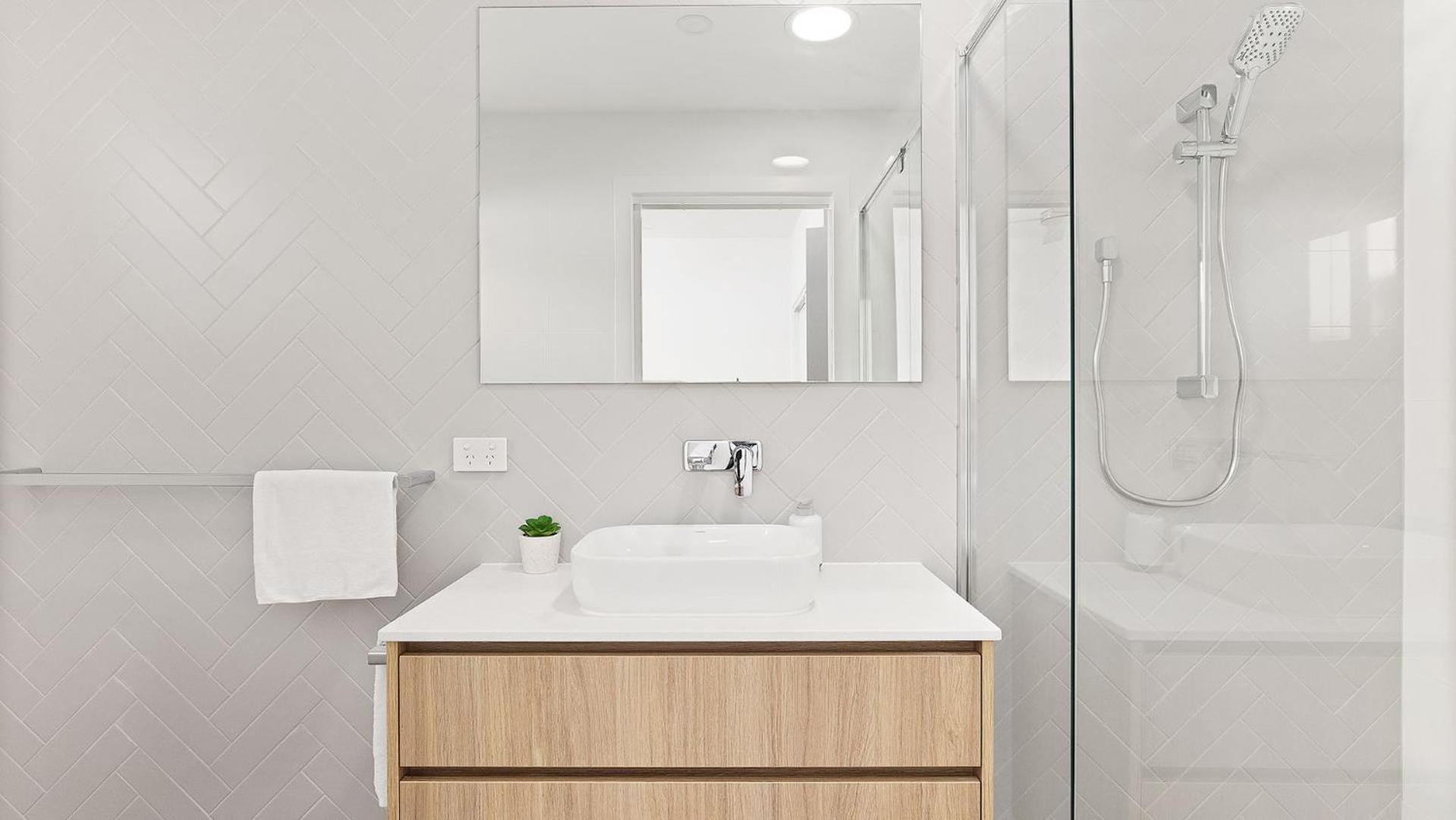Holiday home Hideaway 1, 3 Lillian St - Stunning Water Views Shoal Bay