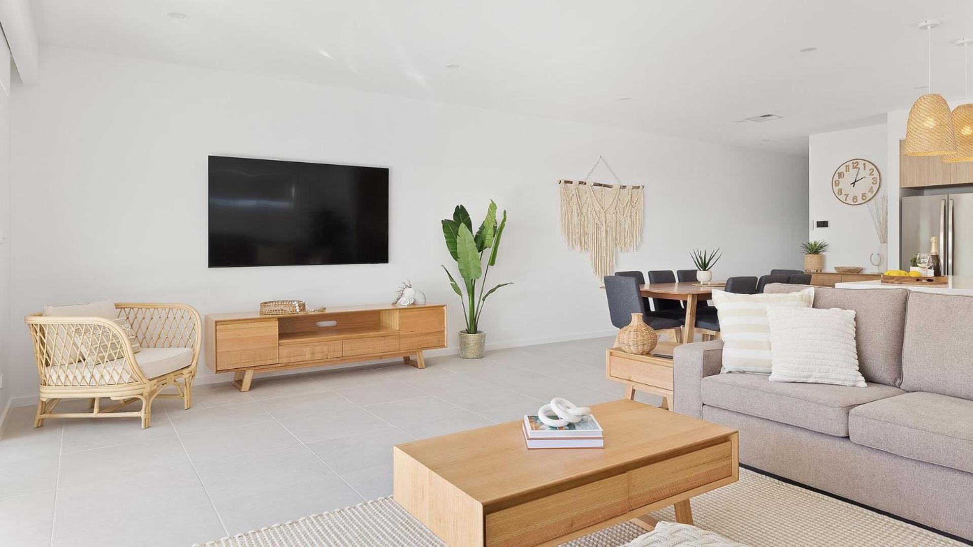 Hideaway 1, 3 Lillian St - Stunning Water Views Holiday home Shoal Bay