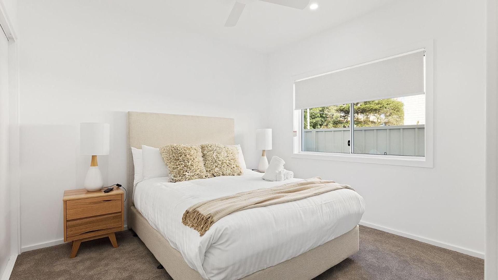 Hideaway 1, 3 Lillian St - Stunning Water Views *