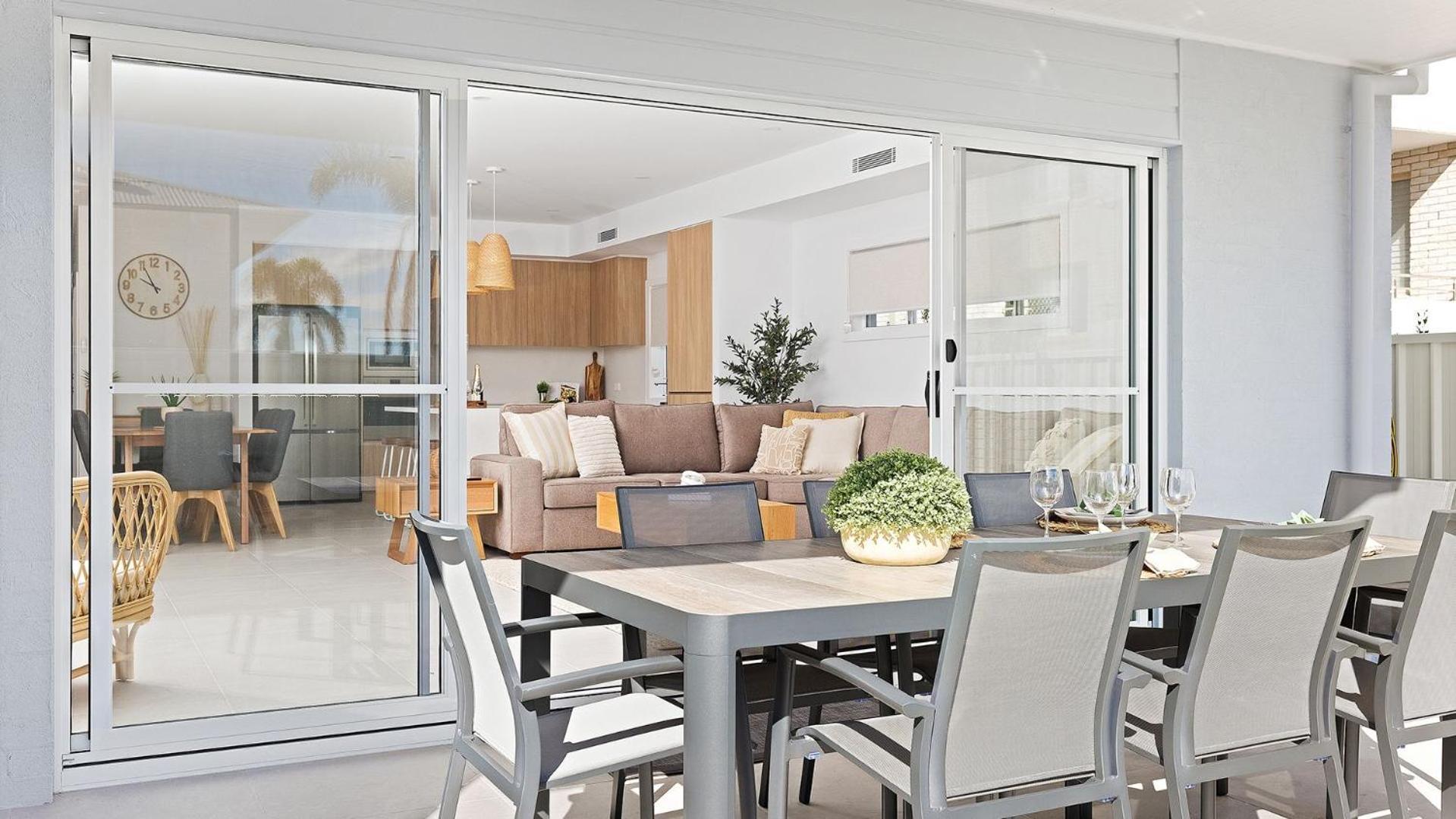 Hideaway 1, 3 Lillian St - Stunning Water Views Holiday home Shoal Bay
