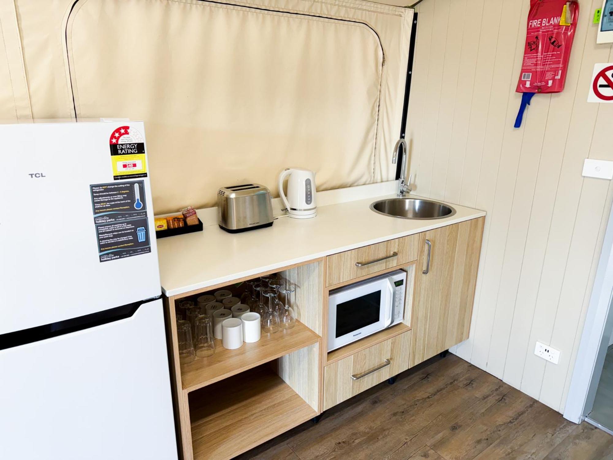 Shoal Bay Holiday Park 4* Shoal Bay