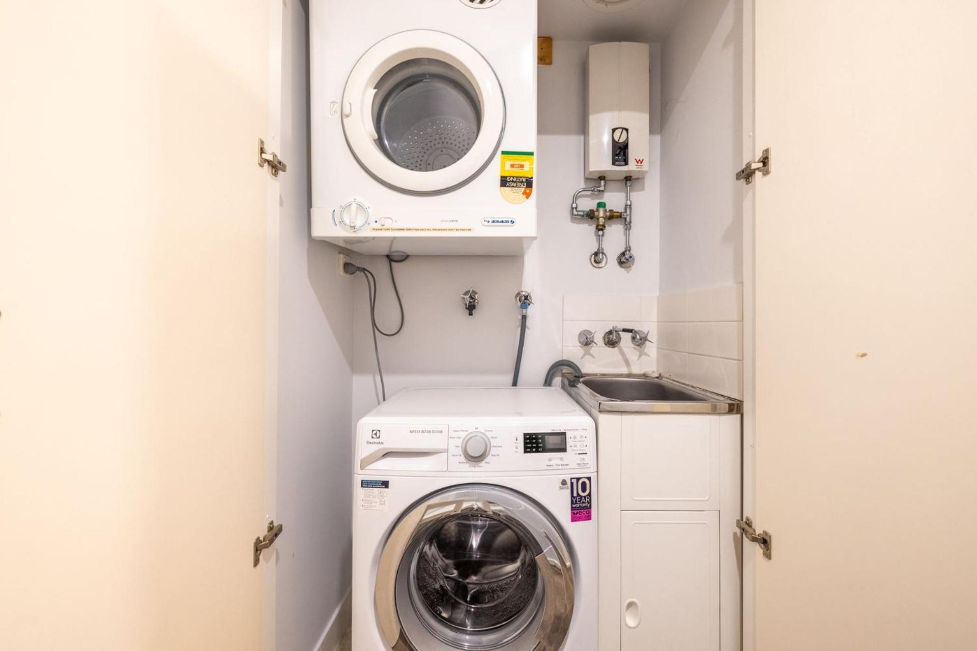 Apartments, 9 2 Road, Air Conditioning, Complex Swimming Pool And Lift