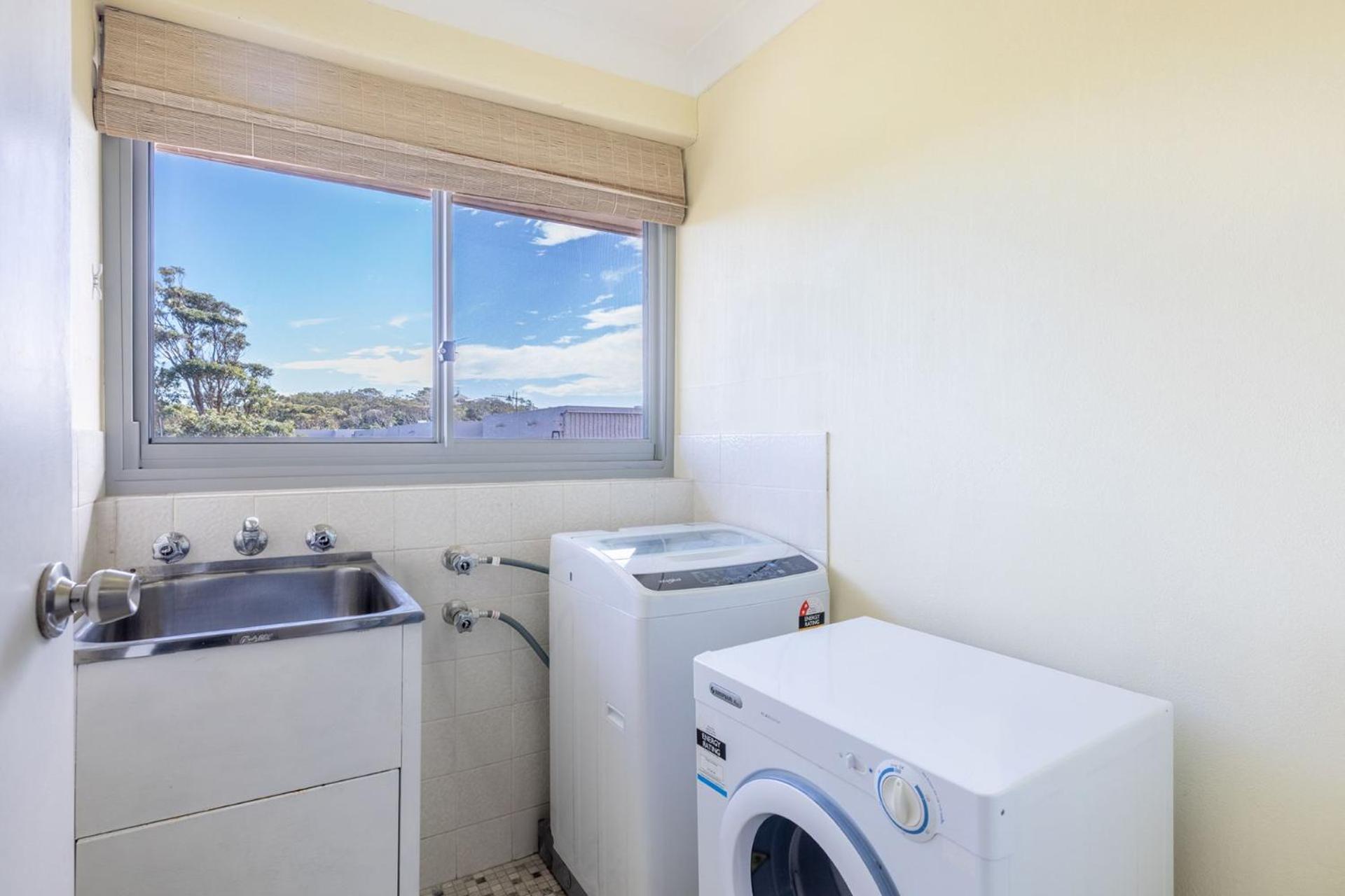 Luskin 11 Stunning Water Views Apartment *