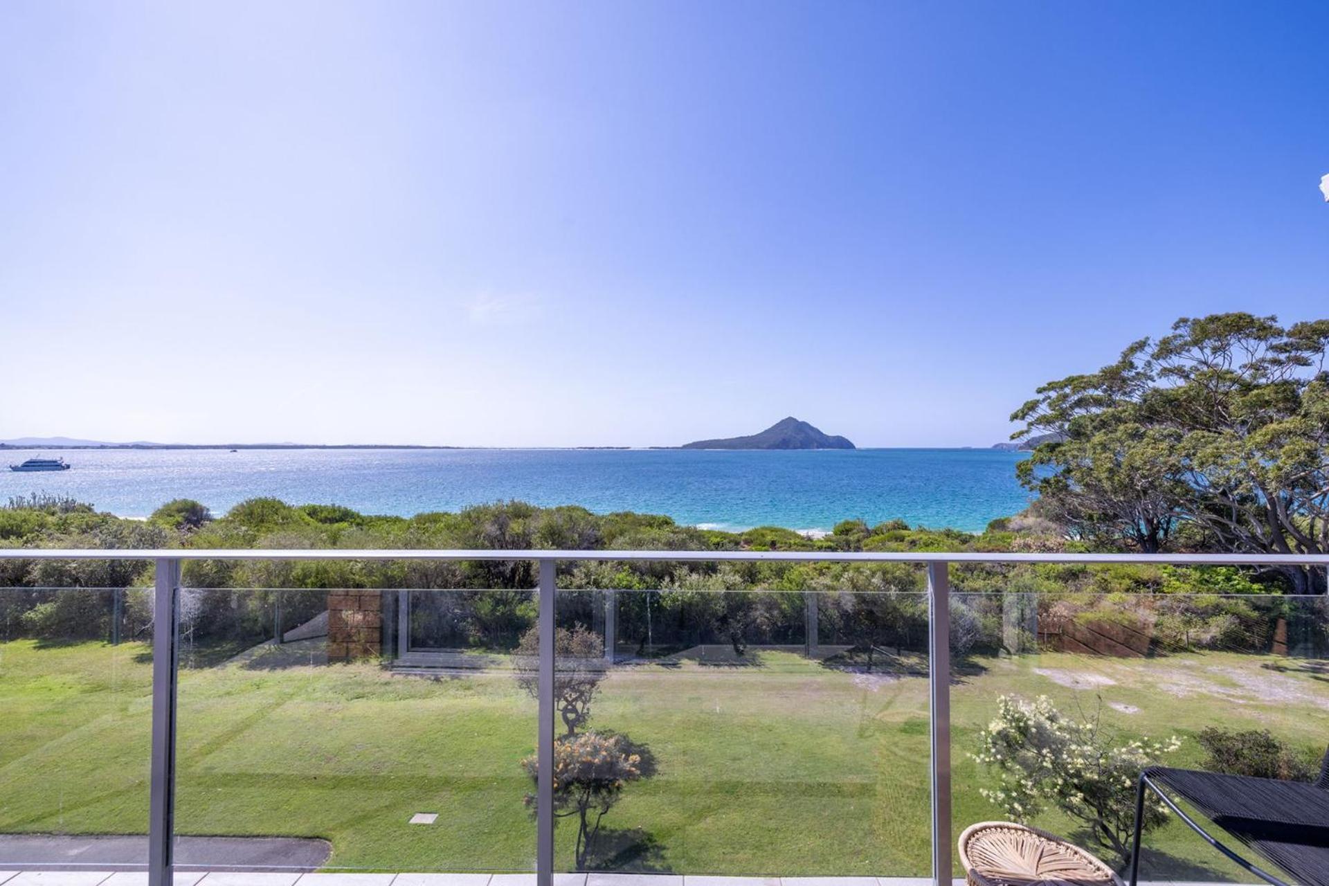 Apartment Luskin 11 Stunning Water Views Shoal Bay